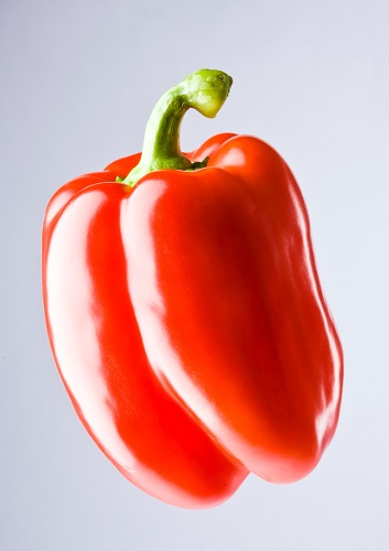 Eine rote Paprika enthält viel Vitamin C