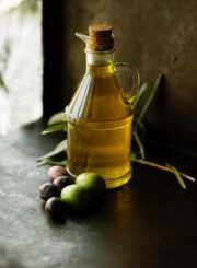 Olivenöl hat einen hohen Vitamin E Gehalt